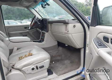 2004 Cadillac Escalade Standard from USA, damaged, VIN 1GYEK63N94R312811